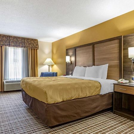 Quality Inn & Suites - Greensboro-High Point Екстер'єр фото