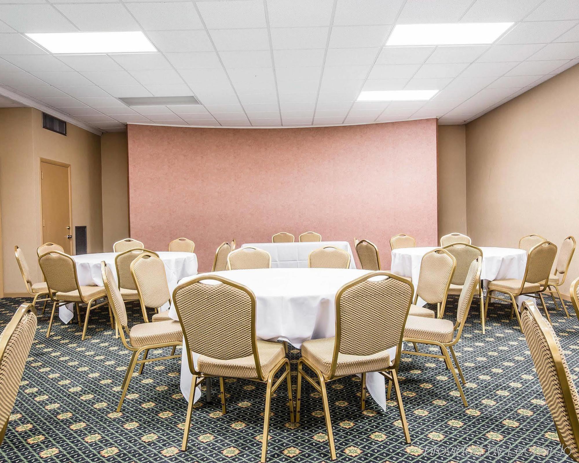 Quality Inn & Suites - Greensboro-High Point Екстер'єр фото